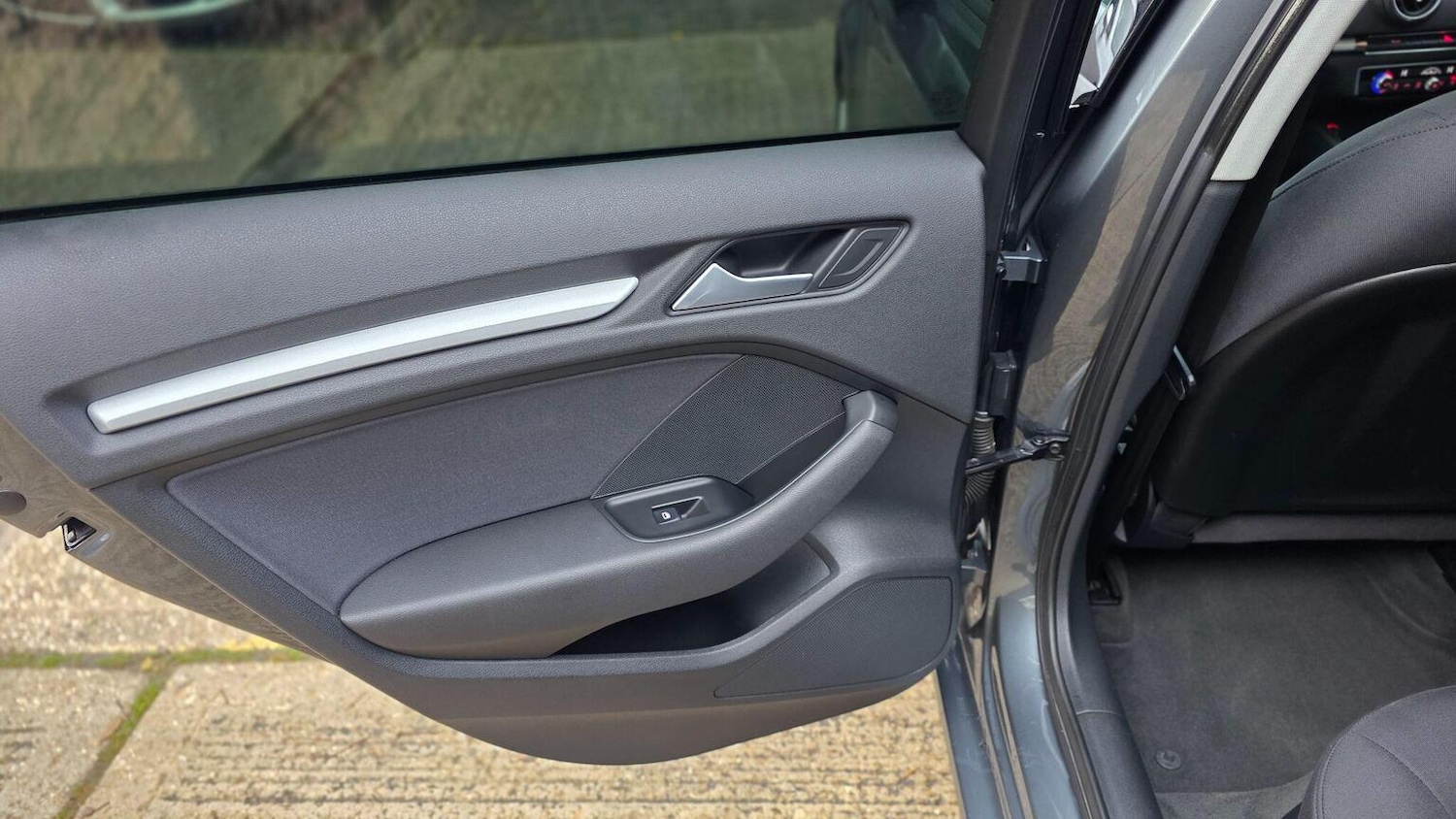 Used Audi A3 2015 for sale - 76517805: Photo 40