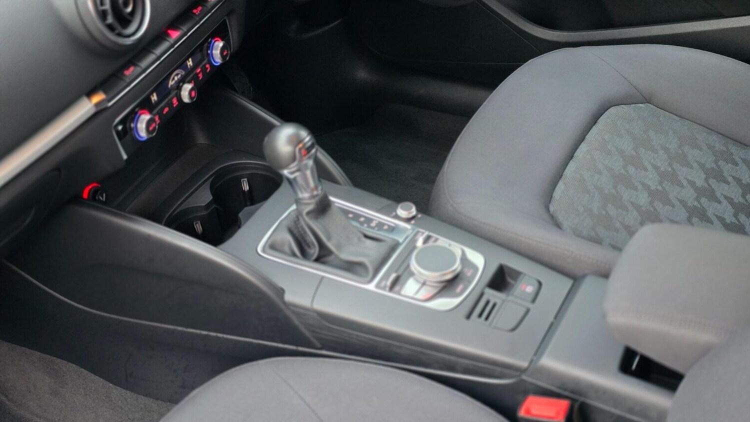 Used Audi A3 2015 for sale - 76517805: Photo 41