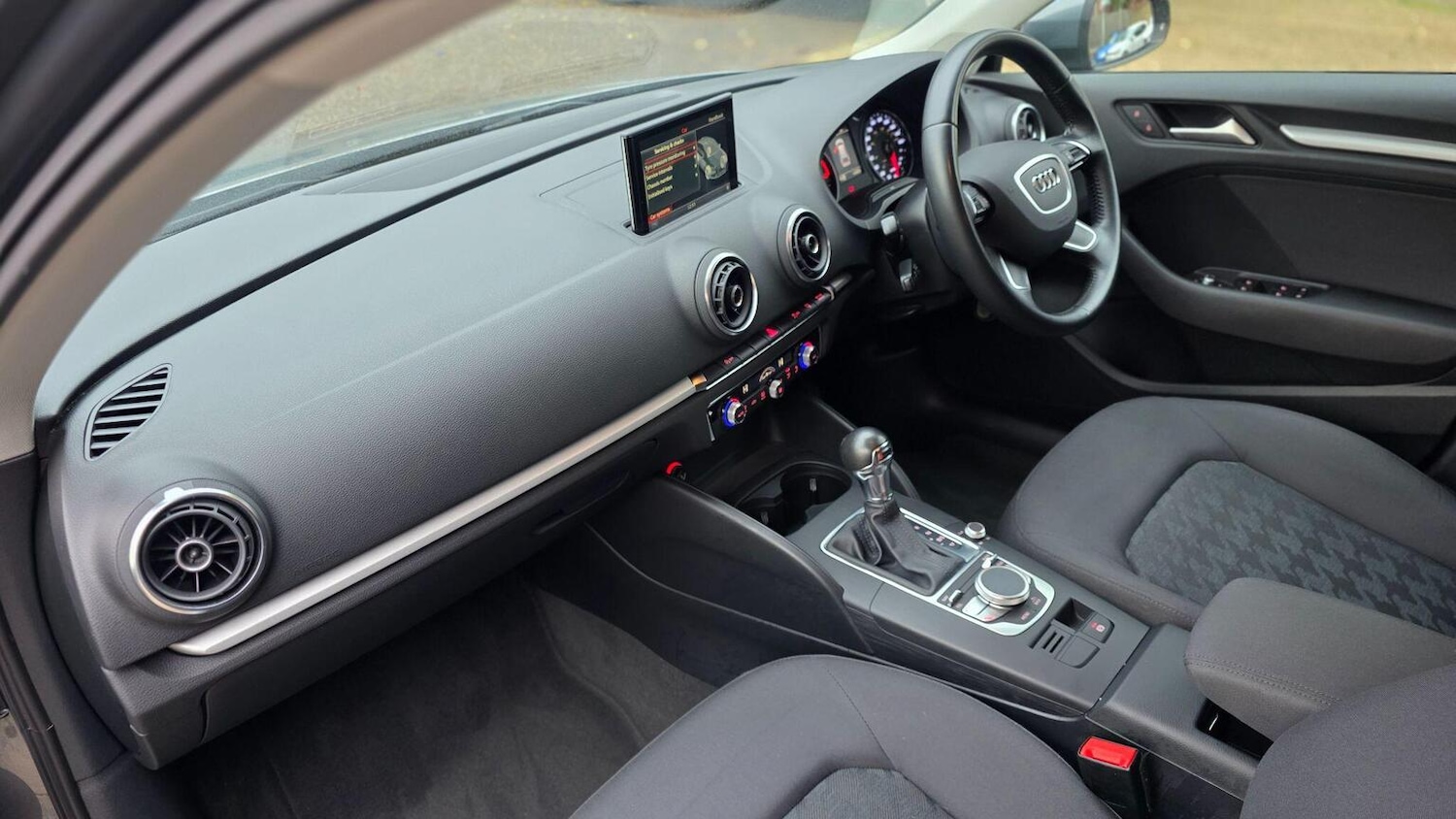 Used Audi A3 2015 for sale - 76517805: Photo 42