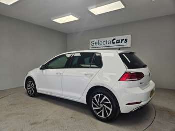 Used Volkswagen Golf 2019 for sale - 75348031: Photo