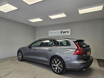 Used Volvo V60 2020 for sale - 75348162: Photo