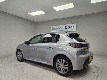 Used Peugeot 208 2022 for sale - 75801291: Photo