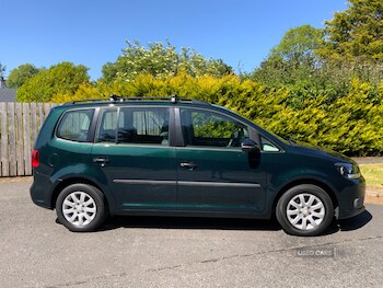 Used Volkswagen Touran 2011 for sale - 75115696: Photo