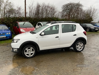 Used Dacia Sandero Stepway 2014 for sale - 77030173: Photo