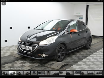 Used Peugeot 208 2014 for sale - 76500323: Photo