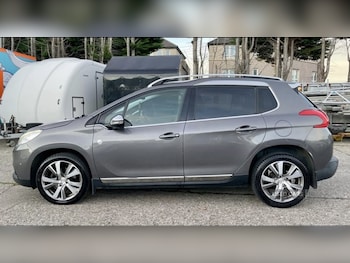 Used Peugeot 2008 2015 for sale - 76634364: Photo