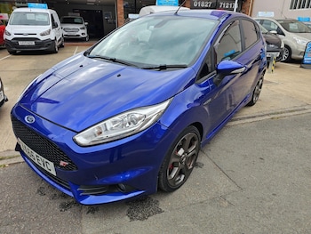 Used Ford Fiesta 2017 for sale - 75608866: Photo