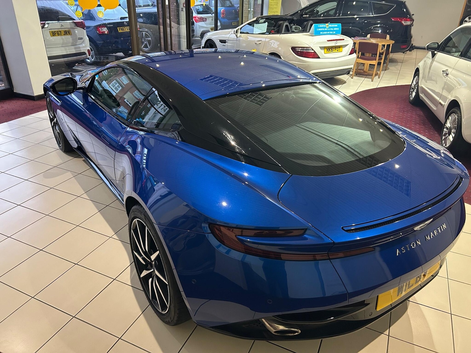 Used Aston Martin DB11 2017 for sale - 77439821: Photo 2