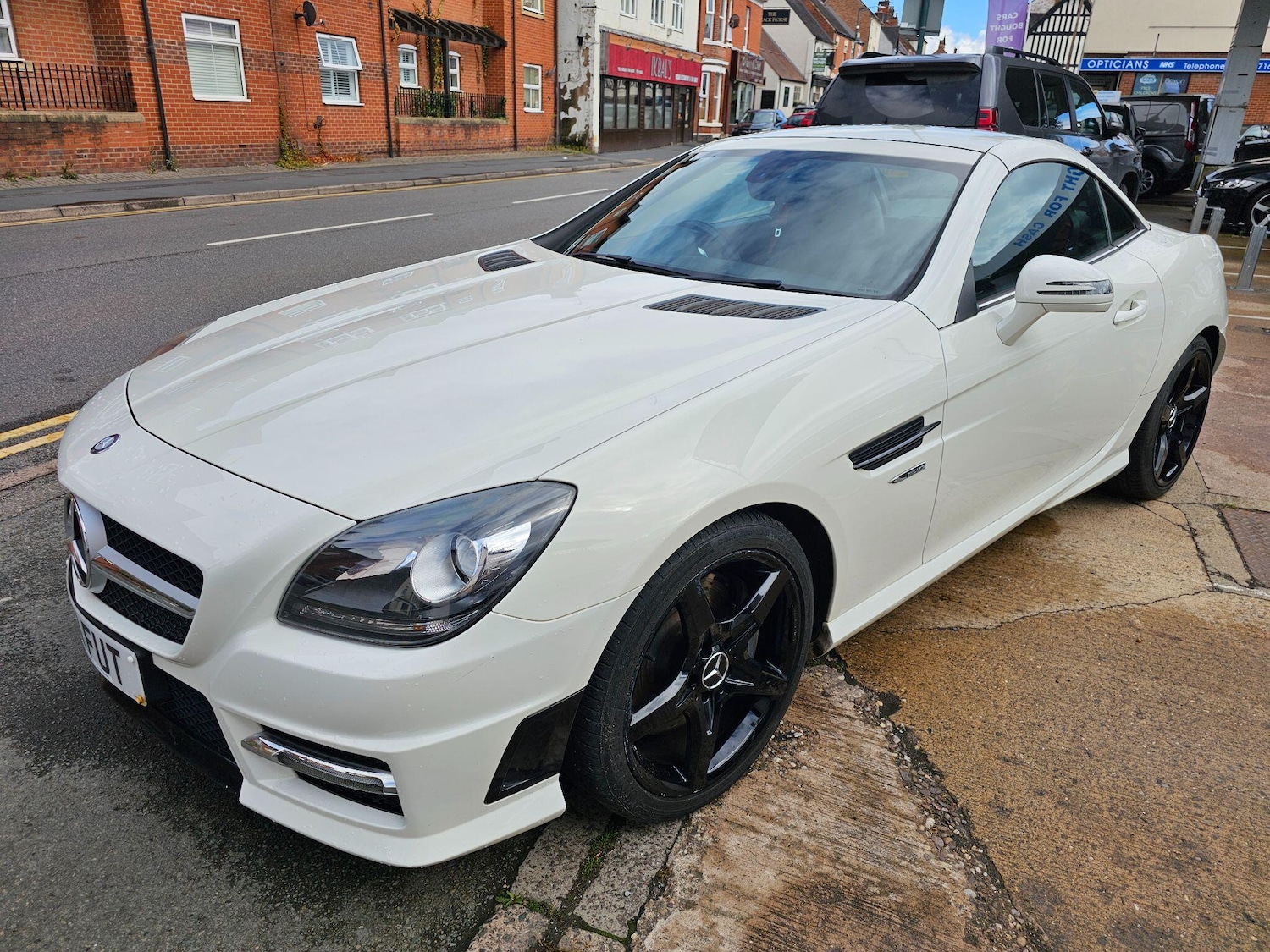 Used Mercedes-Benz SLK 2012 for sale - 76988423: Photo 8
