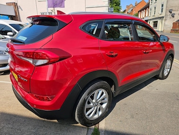 Used Hyundai TUCSON 2017 for sale - 76993728: Photo