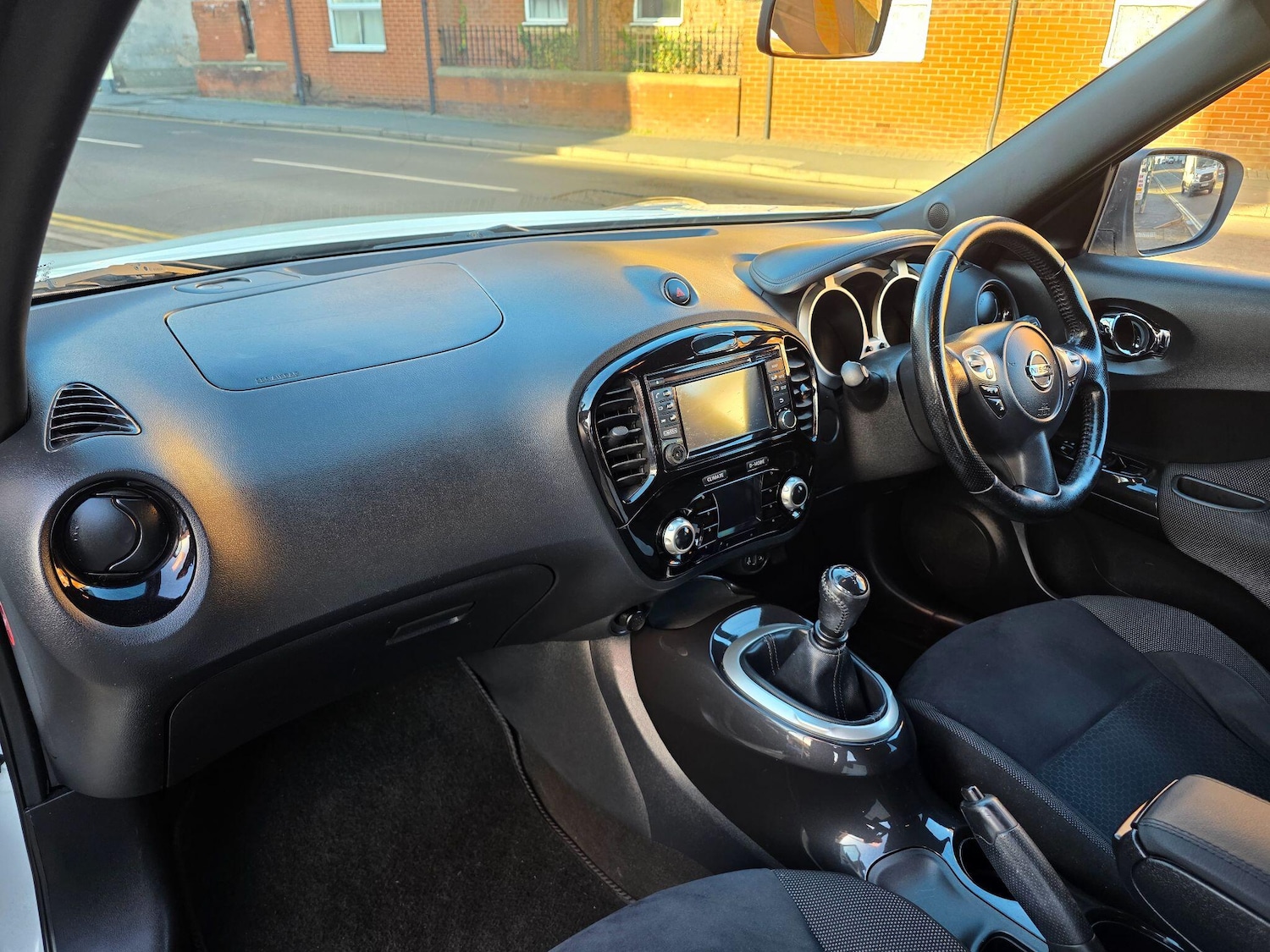 Used Nissan Juke 2015 for sale - 76620404: Photo 24