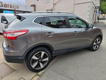 Used Nissan Qashqai 2015 for sale - 75741055: Photo