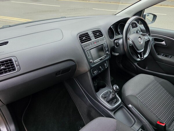 Used Volkswagen Polo 2016 for sale - 76295543: Photo 24