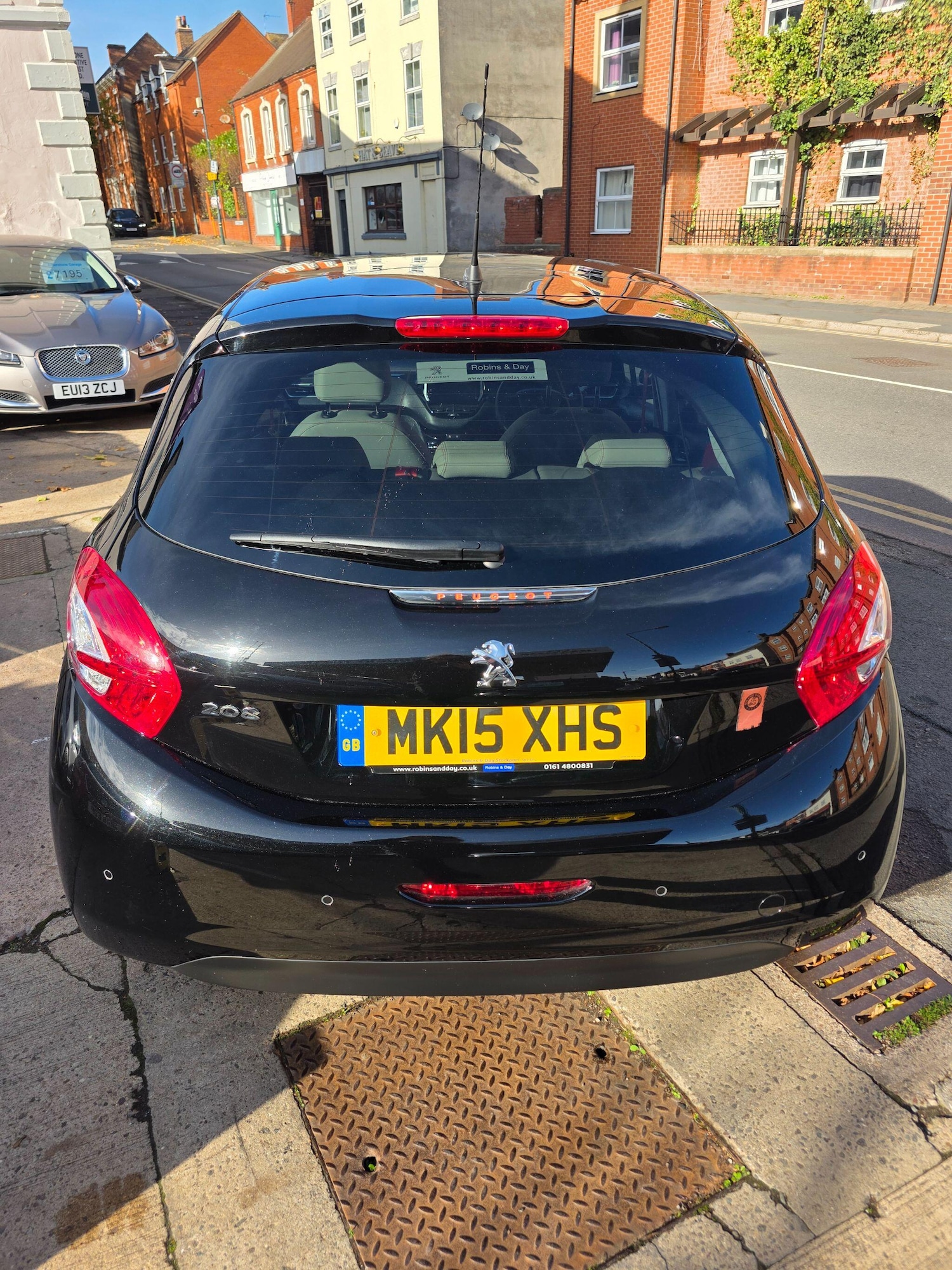 Used Peugeot 208 2015 for sale - 76398838: Photo 12