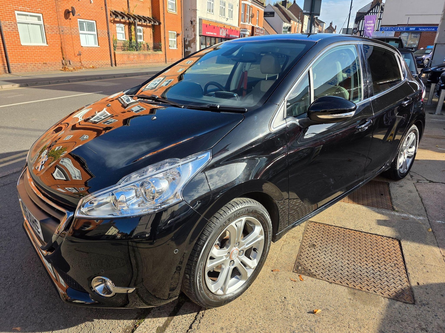 Used Peugeot 208 2015 for sale - 76398838: Photo 6