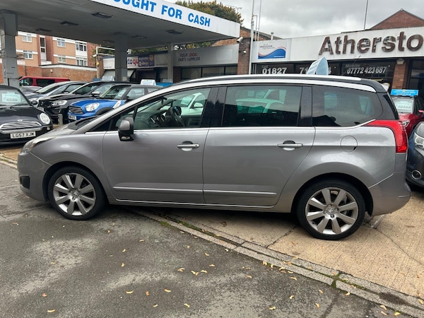 Used Peugeot 5008 2014 for sale - 76167324: Photo 3