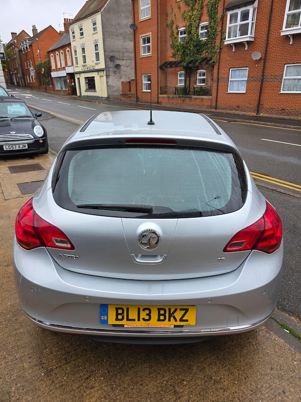 Used Vauxhall Astra 2013 for sale - 76227365: Photo 12