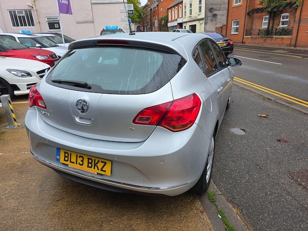 Used Vauxhall Astra 2013 for sale - 76227365: Photo 5