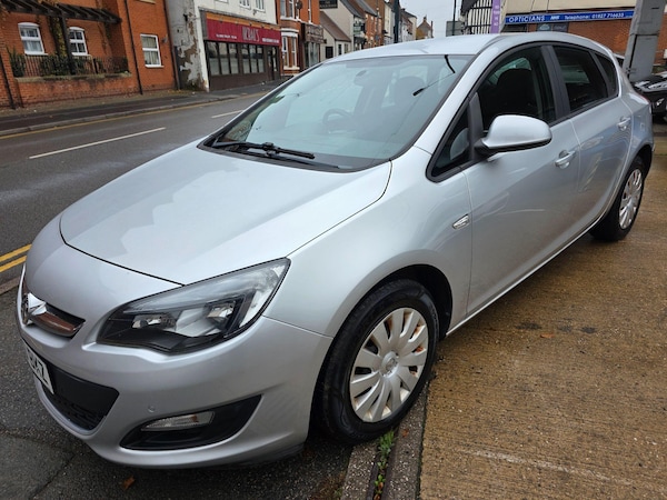 Used Vauxhall Astra 2013 for sale - 76227365: Photo 6