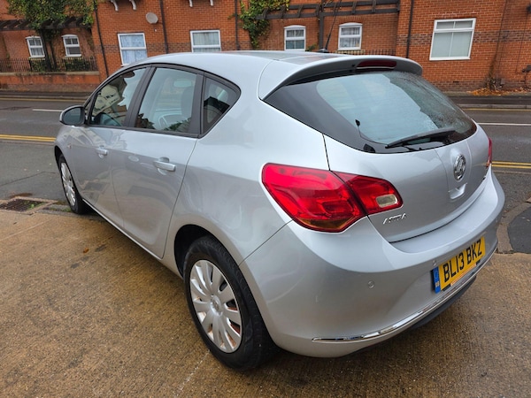 Used Vauxhall Astra 2013 for sale - 76227365: Photo 8