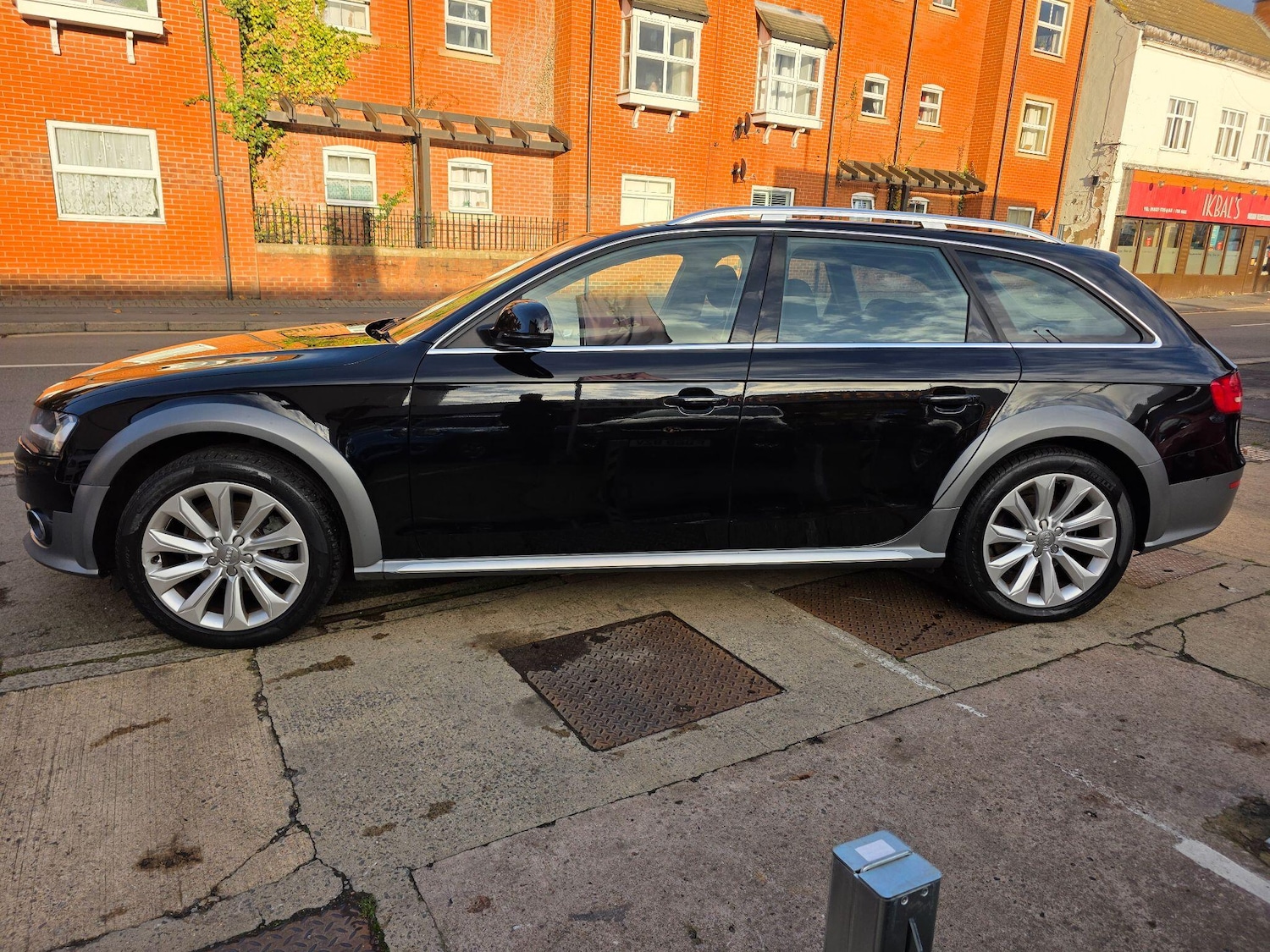Used Audi A4 Allroad 2013 for sale - 76619789: Photo 15
