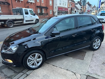 Used Volkswagen Polo 2016 for sale - 77155784: Photo