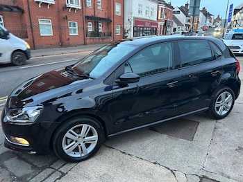 Used Volkswagen Polo 2016 for sale - 77155784: Photo