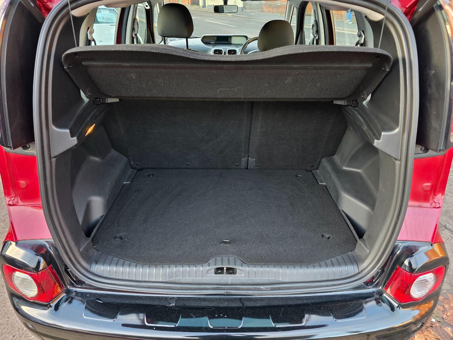 Used Citroen C3 Picasso 2016 for sale - 76743126: Photo 13