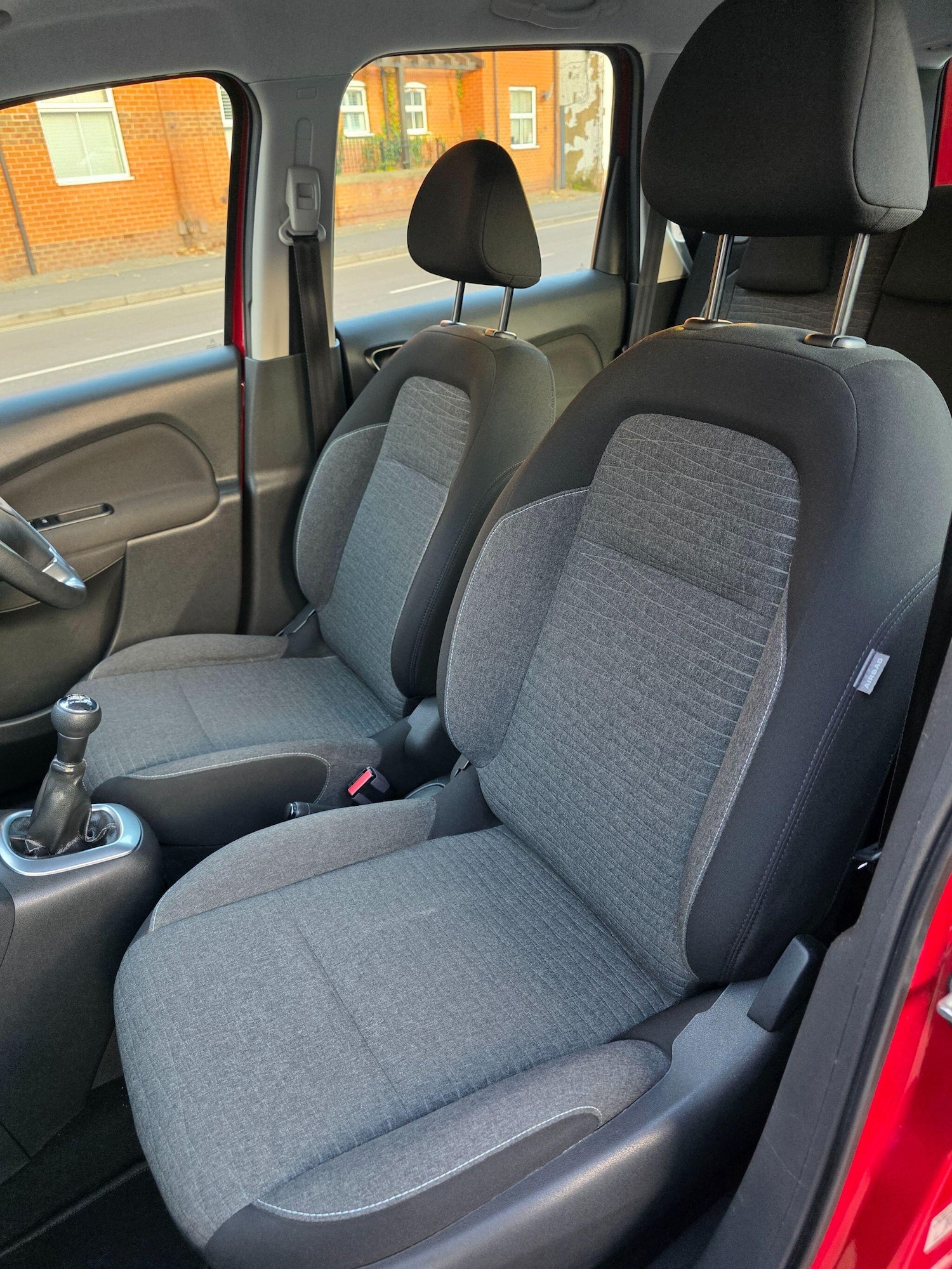 Used Citroen C3 Picasso 2016 for sale - 76743126: Photo 22