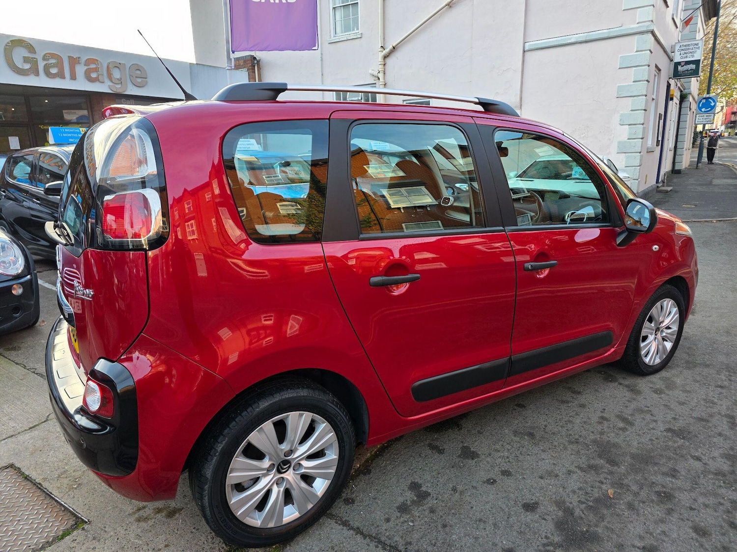 Used Citroen C3 Picasso 2016 for sale - 76743126: Photo 3