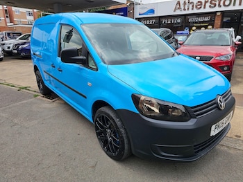 Used Volkswagen Caddy 2015 for sale - 76270488: Photo 2