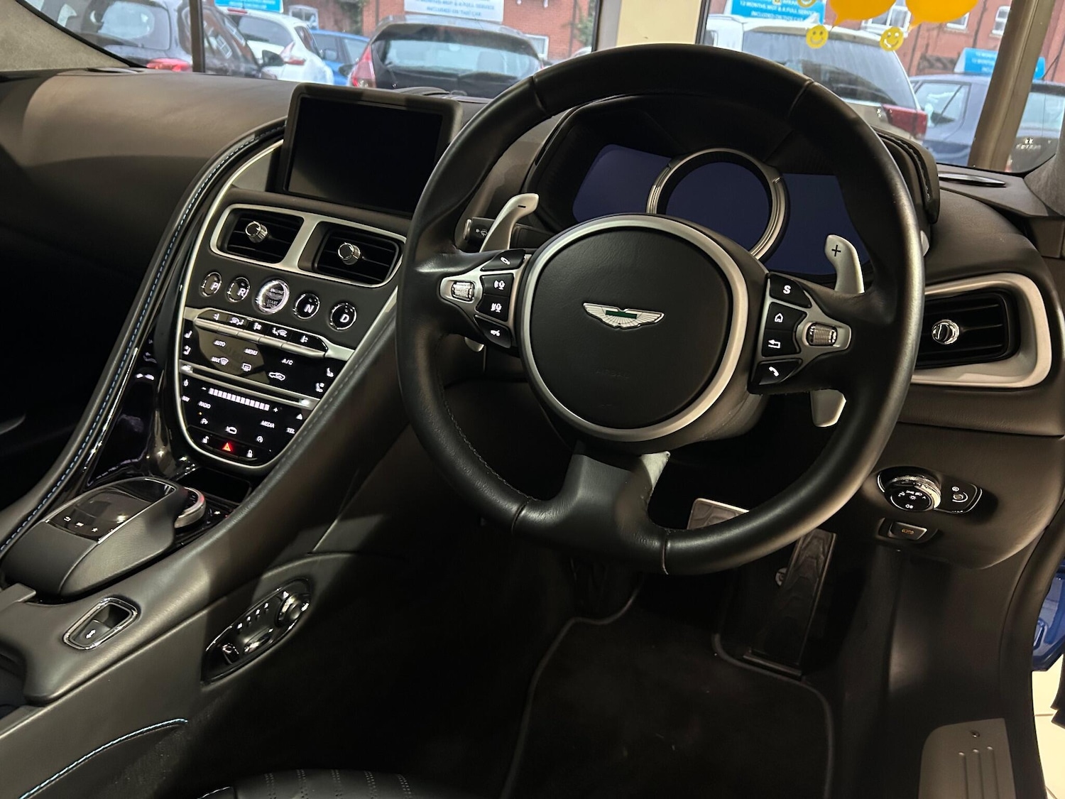 Used Aston Martin DB11 2017 for sale - 77143538: Photo 22