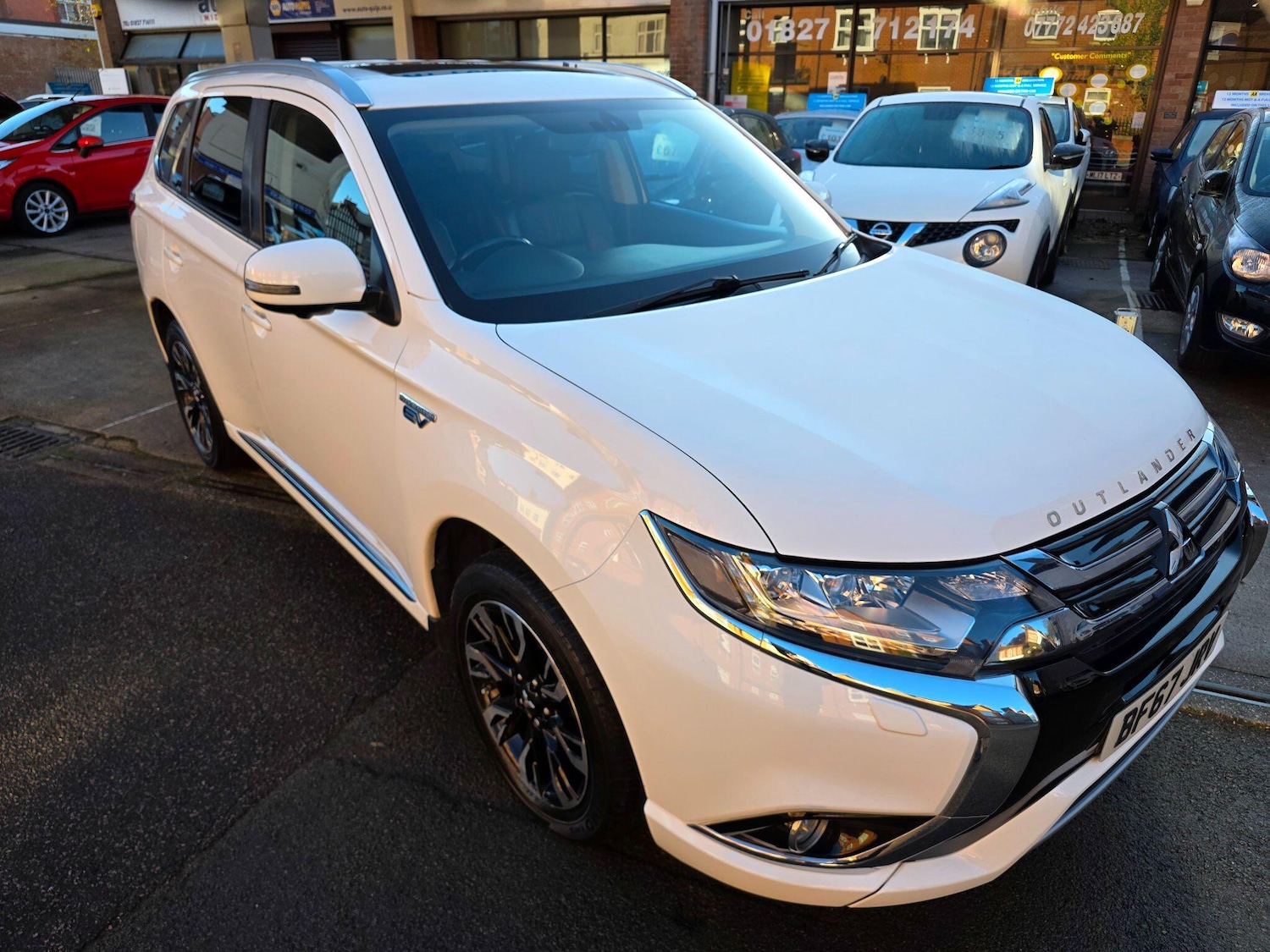 Used Mitsubishi Outlander 2017 for sale - 77598542: Photo 2