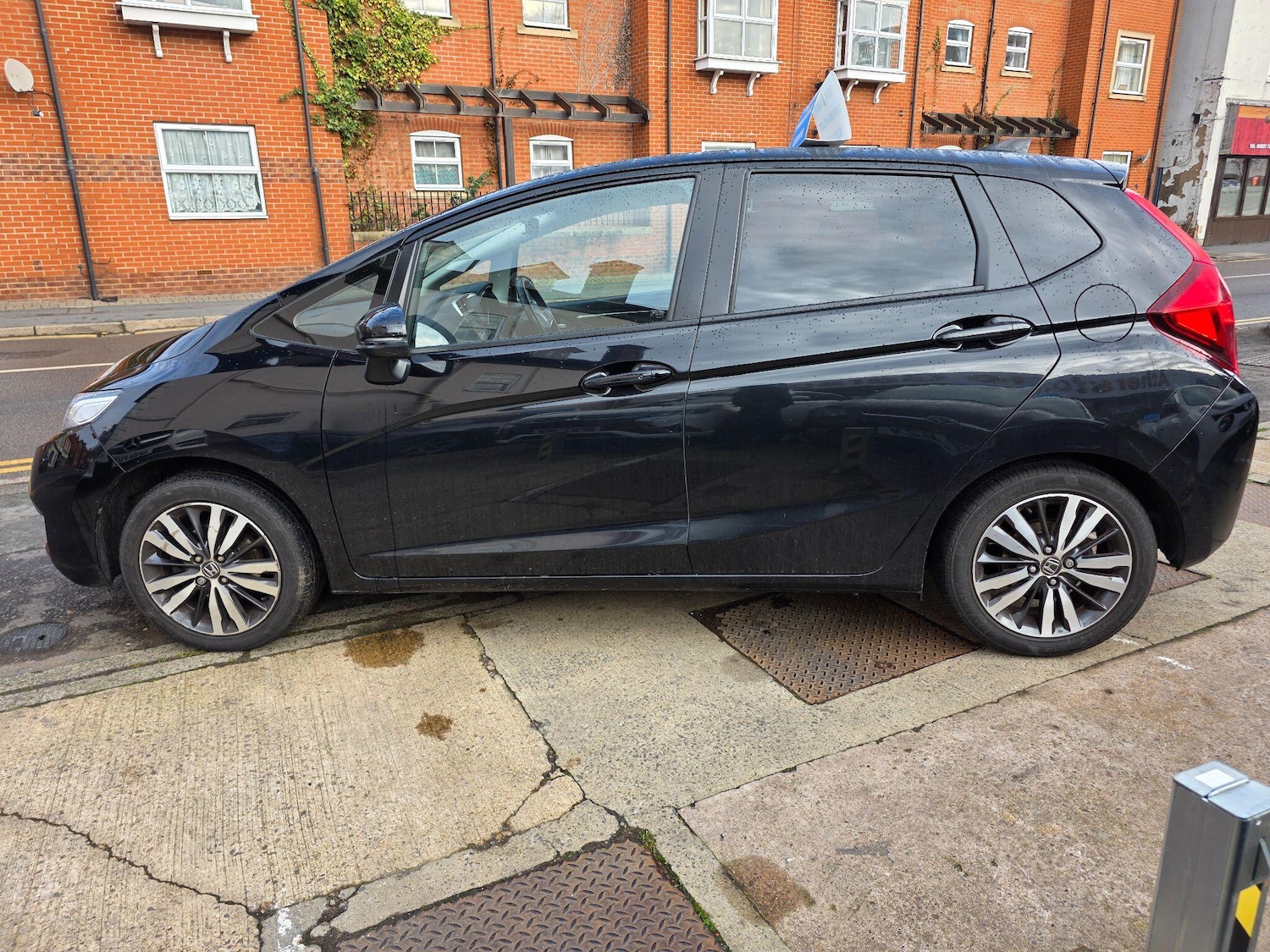 Used Honda Jazz 2016 for sale - 76839296: Photo 15