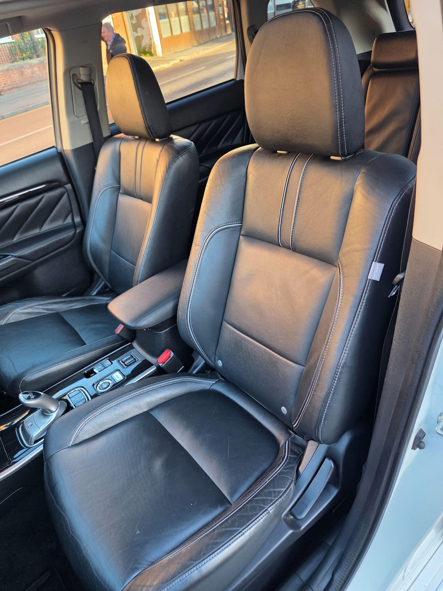 Used Mitsubishi Outlander 2017 for sale - 77155787: Photo 23