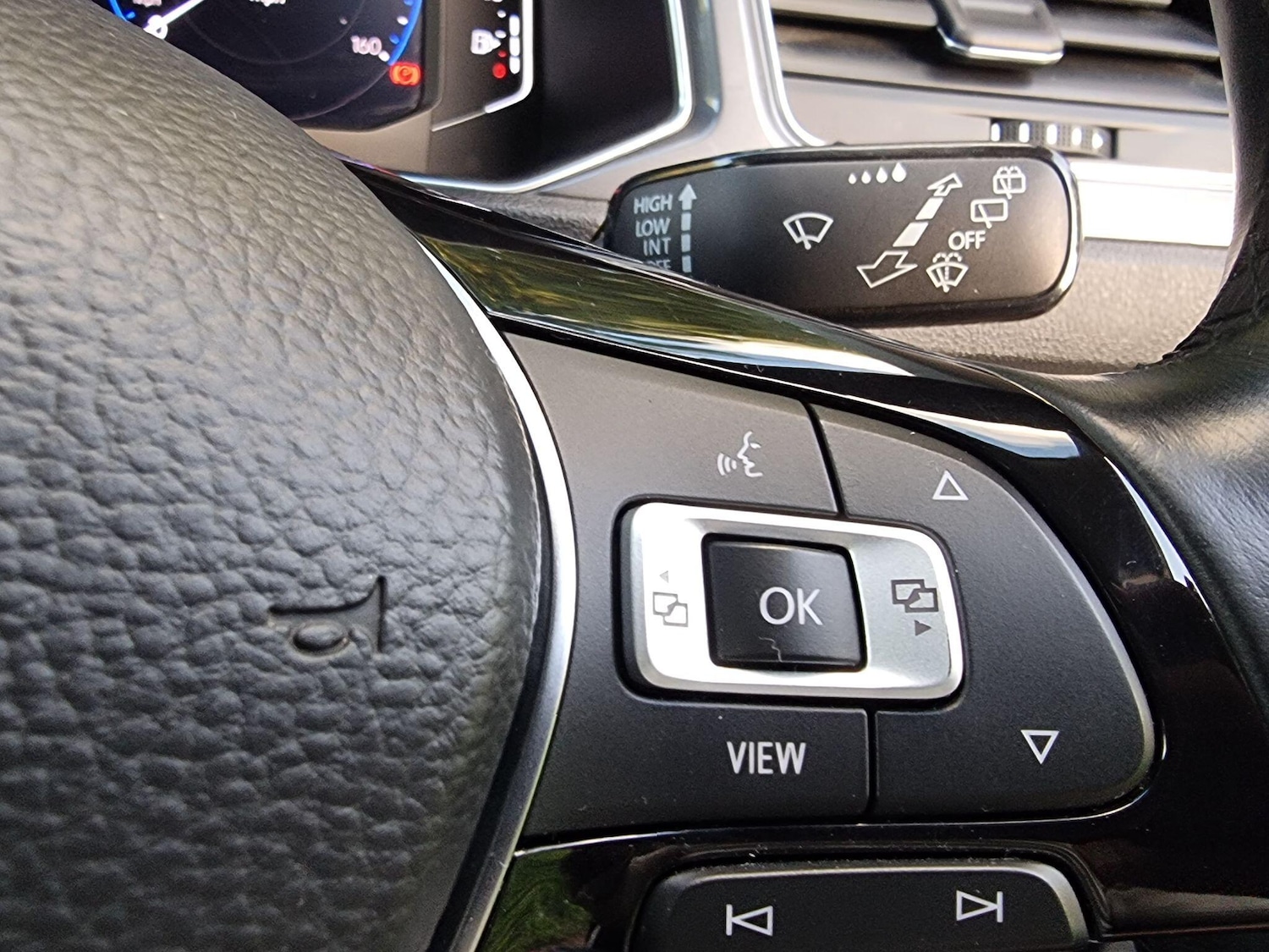 Used Volkswagen T-Roc 2021 for sale - 76989552: Photo 14