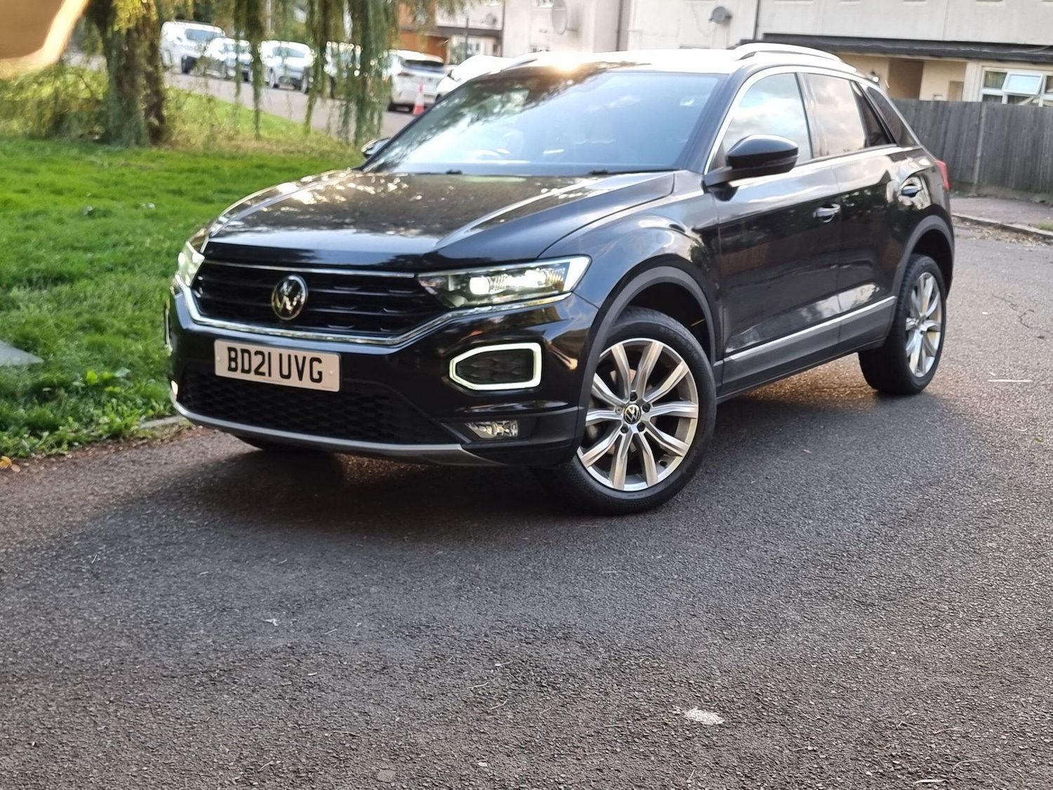 Used Volkswagen T-Roc 2021 for sale - 76989552: Photo 3