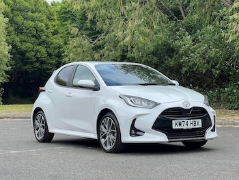 Used Toyota Yaris 2024 for sale - 78562124: Photo