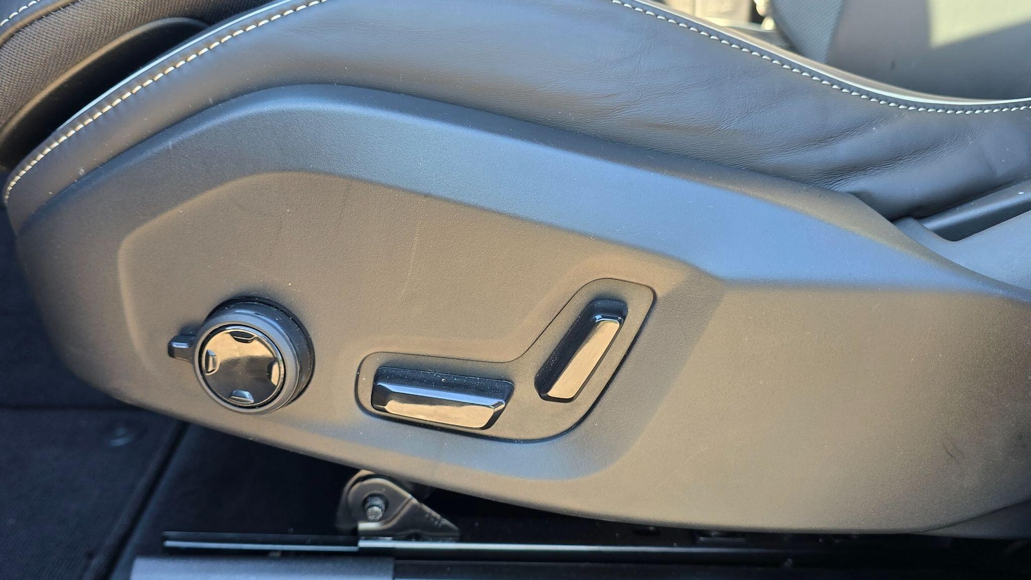 Used Volvo XC60 2025 for sale - 77723156: Photo 15