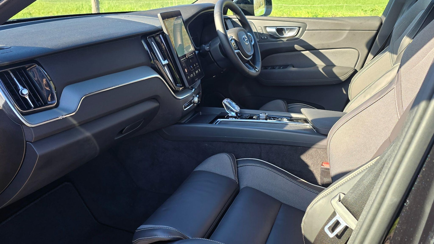 Used Volvo XC60 2025 for sale - 77723156: Photo 5