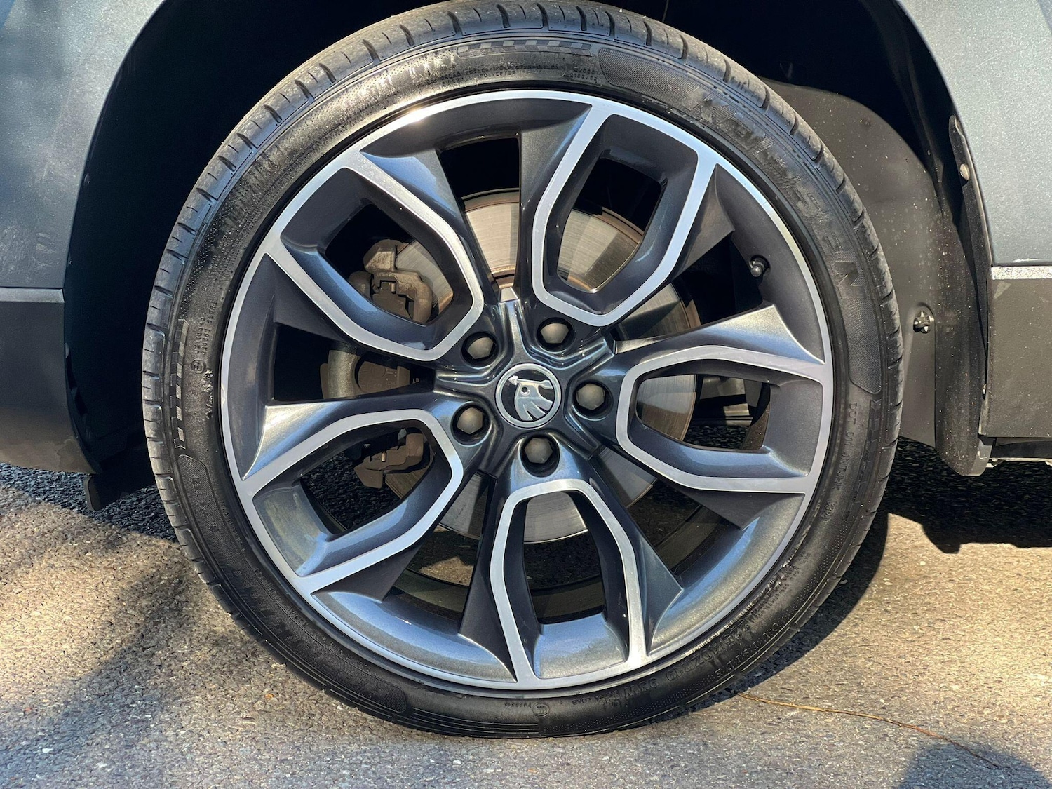 Used Skoda Karoq 2021 for sale - 76423467: Photo 28