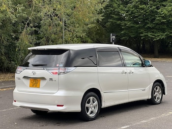 Used Toyota Estima 2010 for sale - 75657696: Photo