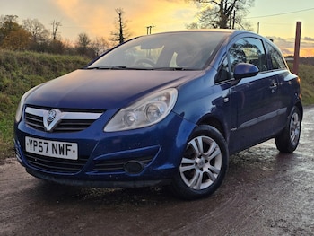 Vauxhall - Corsa