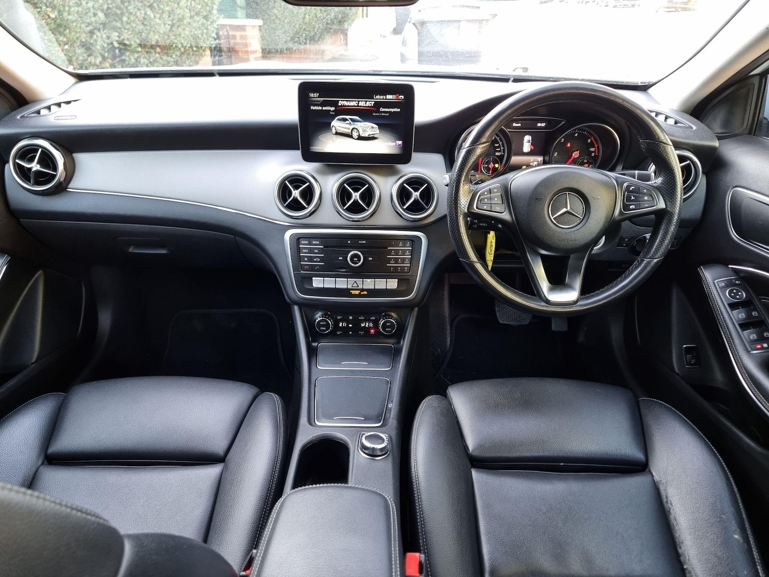 Used Mercedes-Benz GLA 2018 for sale - 77097458: Photo 4
