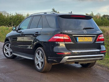 Used Mercedes-Benz M Class 2015 for sale - 77315067: Photo