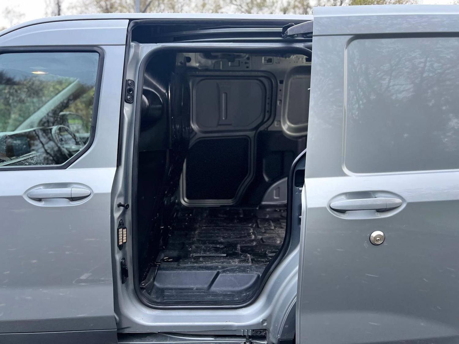 Used Ford Transit Courier 2024 for sale - 76839467: Photo 32