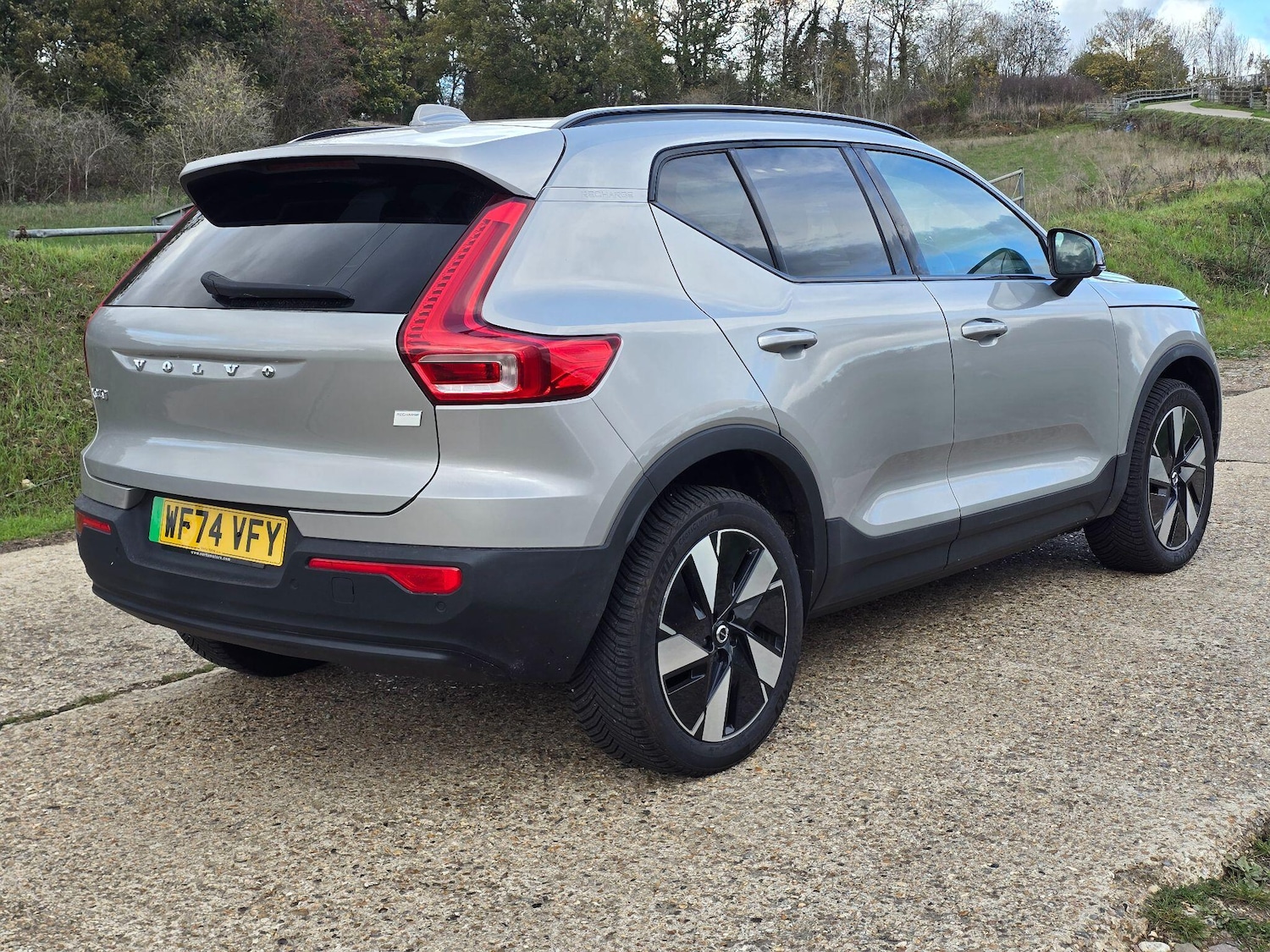 Used Volvo XC40 2024 for sale - 76432534: Photo 11