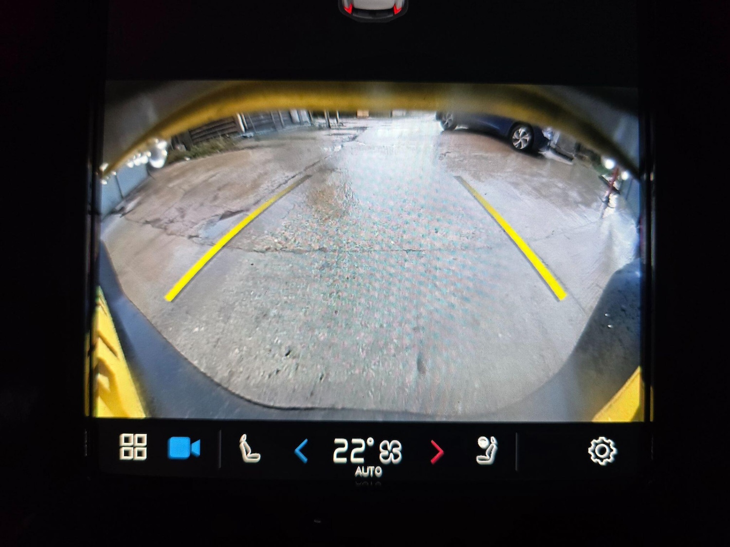 Used Volvo XC40 2024 for sale - 76432534: Photo 14