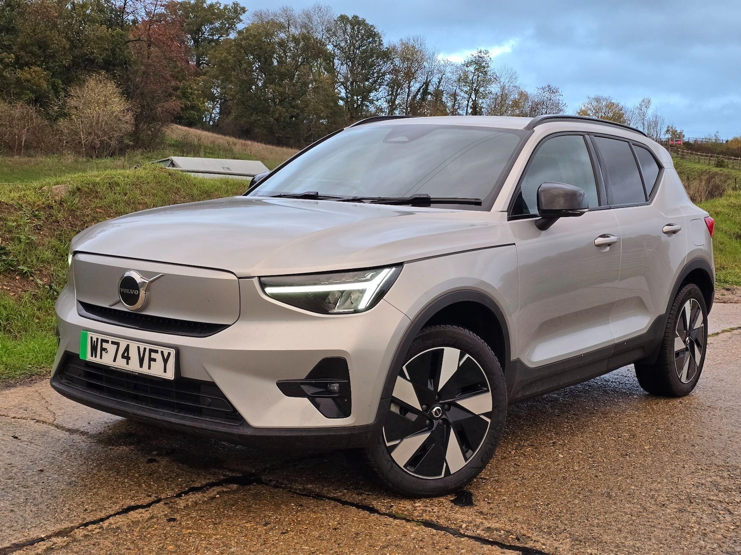 Used Volvo XC40 2024 for sale - 76432534: Photo 6