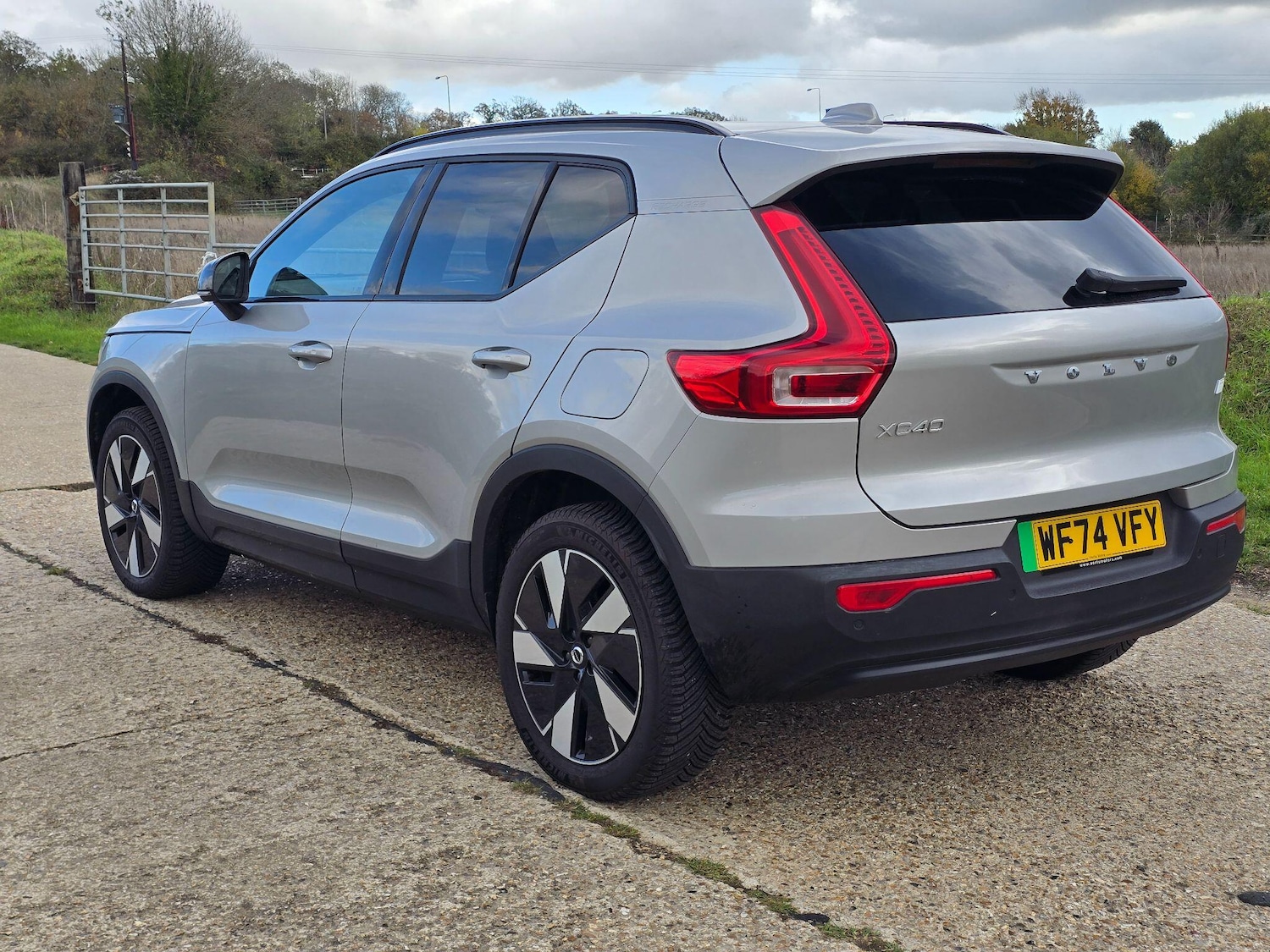 Used Volvo XC40 2024 for sale - 76432534: Photo 7